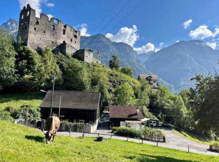 Gräpplang Castle, Flums, Switzerland